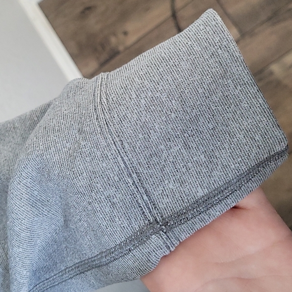 Patagonia Gray & White Striped Polartec Capilene Midweight Base Layer Pant - Picture 5 of 8